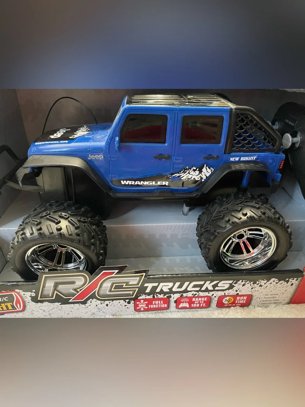 R/C Trucks Jeep Wrangler NIB